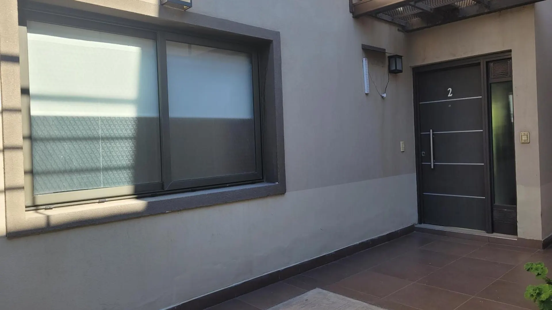 Lujoso Apartamento Comodo Y Luminoso Con Seguridad 24 Hs Y Estacionamiento Guaymallen Argentina